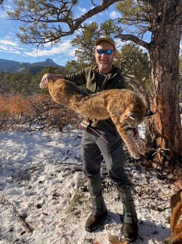 Eric got a nice bobcat hunting with Whitaker Brothers Hunting Company.
#Hunting #Bobcat #WhitakerBrothers