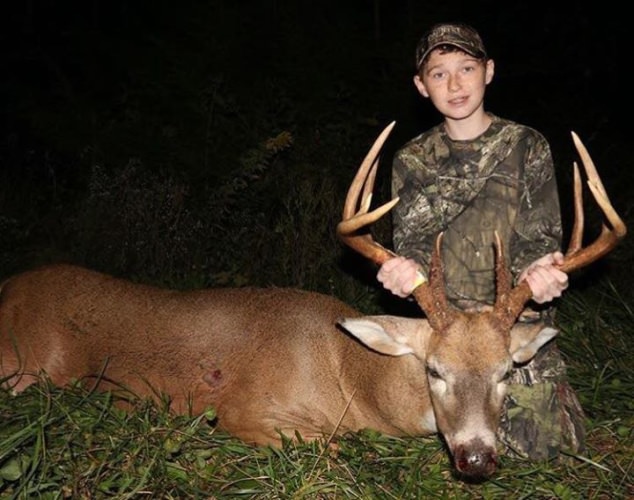 Great job Riley Proctor! Riley's Catch-A-Dream wish came true a day after his 4th round of chemotherapy. Big Bravo to Mossy Oak and Drury Outdoors for making a difference in this young mans life.

#CanerSucks - #Hunting - #Adventure - #MossyOak - #DruryOutdoors - #FinandField