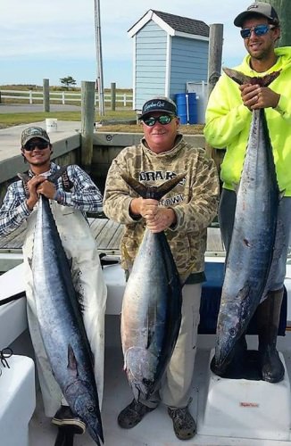 Mid Atlantic fishing looks good. Predator Sport Fishing got nice yellowfin and wahoos! #Fishing #NC #Tuna #FinandField