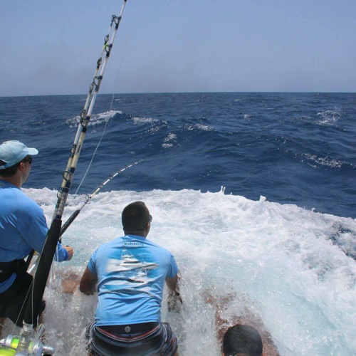 Caption this! Great shot of our friend Robert "Fly" Navarro in the pit. Send your photos at myadventures@finandfield.com #Backingdown #Fishing #FlyZone #Adventure #FinandField #Florida