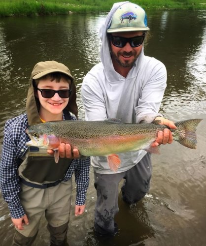 WALTER THE WHALE - After twelve rounds of heavyweight battle royal we finally netted a fish the size of this kiddos leg!
<•><•><•><•><•><•><•><•><•><•>