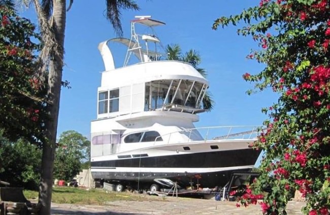 Caption This!
#WillItFloat #Boating #FinandField