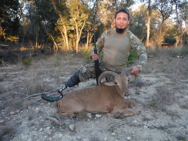 Bravo SGT Perez and Wounded Warrior Outdoors! #Hunting #WoundedWarrior #FinandField