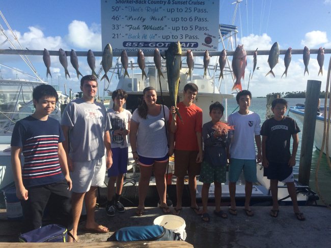 Smiles all around! J & A Charters - Pretty Work & That's Right making it happen in Islamorada. Book your Florida fishing adventure with Capt. John O out of Bud N' Mary's Marina at www.finandfield.com. #Fishing #Florida #FinandField #Islamorada #ThatsRight #BudNMarys