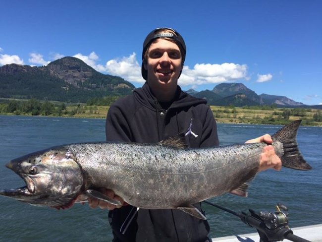 Still some spring chinook around to be had. It's also time to start getting excited about fall chinook. I have some great dates open for Astoria.