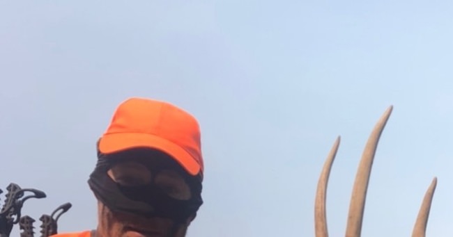 @billy.jameson AKA “Captain Buck” has Struck again!! Kentucky #BBD teaser!! #kentuckybucks #deerhunting #bowhunting #kentuckydeerhunting #rack9outdoors #captainbuck