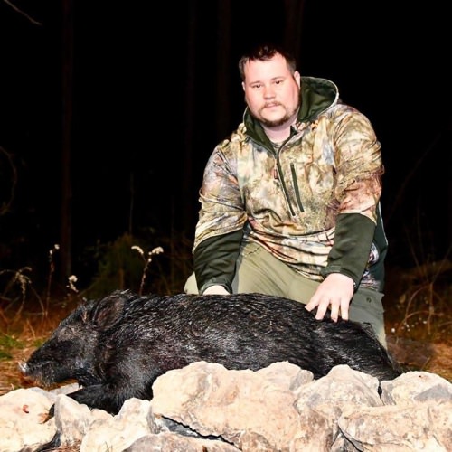 Ian killed his first animal on his first hunt with a single shot.  Congratulations! #redblufflodge #schoghunting #nighthogs
@tikkafirearms @burriscompany @noslerinc