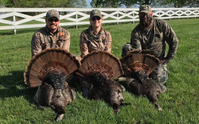 Looks like turkey is for dinner! Bama Turkey season starts today. Give Racknine Outdoors 844-445-4168.

#Turkey | #Hunting | #Alabama | #FinandField | #USA