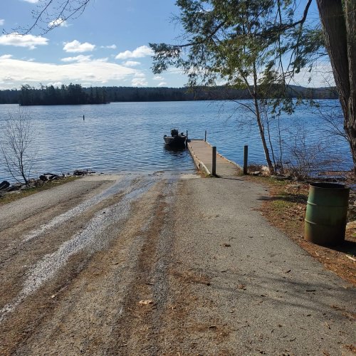 Time to go fishing!!!!!! #maineguide #mainefishing #drakeperformancefishing #bassfishing #bassproshop #bass #smallmouthbassfishing #pikefishing