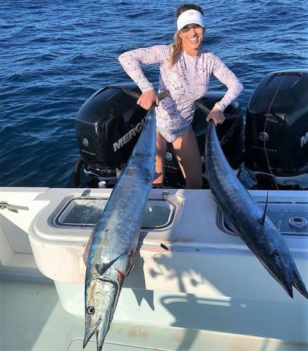 Congrats to @_briiizy_  on her 1st solo #Wahoo! #Fishing #GirlsWhoFish #Adventure #FinandField PC: Kyle Shea