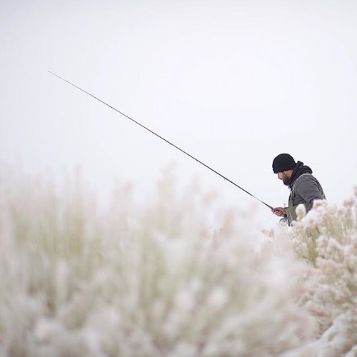 Out there having fun, in the warm California sun Photo: Jake Murray #simmsfishing #forgettheforecast