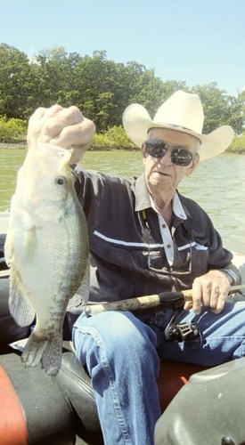 Jerry and Dick catching a bucket of crappie out of Lake Eufaula with D&K Guide Service. This spoon fishing is a great way to mimic a dead minnow. It's always fun learning new techniques to employ in your crappie fishing. Thank you Jerry for your repeat business much appreciated.