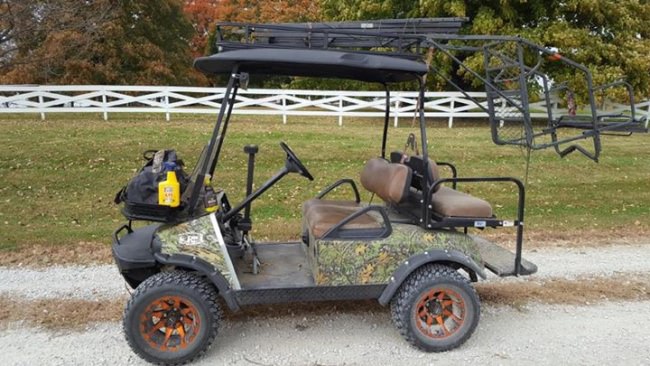 Hunt in style!! Evans Custom Carts can custom built your cart. Oh did I mention durable?? Terry is taking this Rivers Edge tree stand to the woods!! #racknine #riversedgetreestands #evanscustomcarts