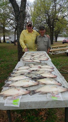 Jim Jackson and Roy from Tulsa catching 56 crappie on Eufaula today. We had an east wind all day, so that old saying wind out of the east you catch them the least. Well honestly I think that just rhymes.#lakeforktackle getting it done.