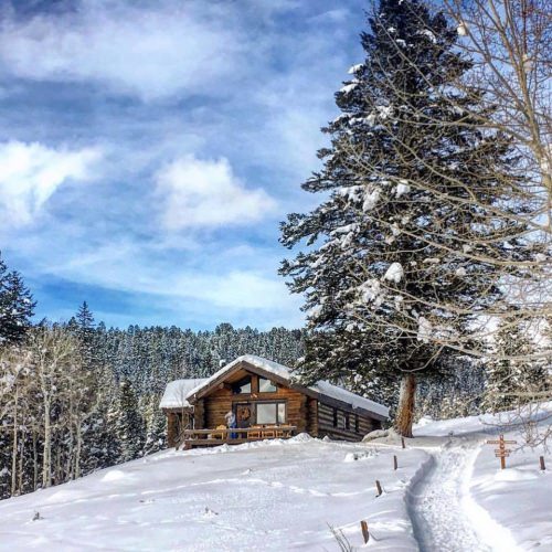 What about this place? Looks like it would be great place to start the new year and enjoy outdoor adventure. #FYNA #Adventure #FinandField