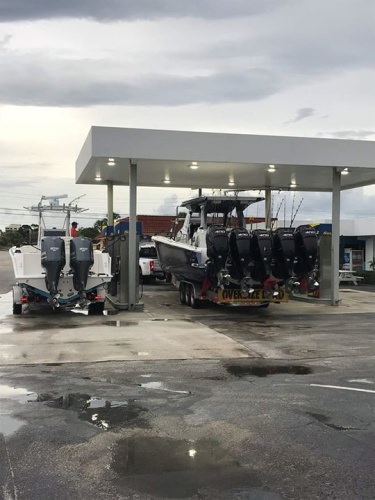 That hurts!
#Boating #KeepingUpWithTheJones #FinandField