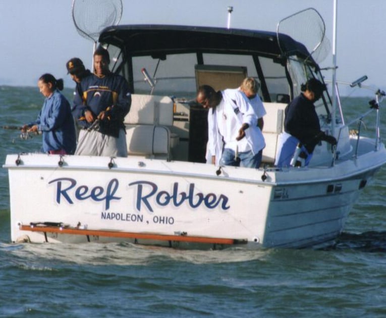 Fish with Reef Robber Charters | Fin & Field