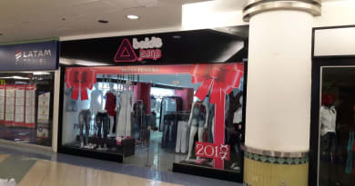 Vitrine de Natal Adesivada Beide Jeans