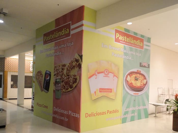 Tapume adesivado Shopping Bonsucesso, Pastelandia