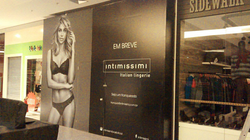 Moóca Plaza Shopping Tapume Intimissimi