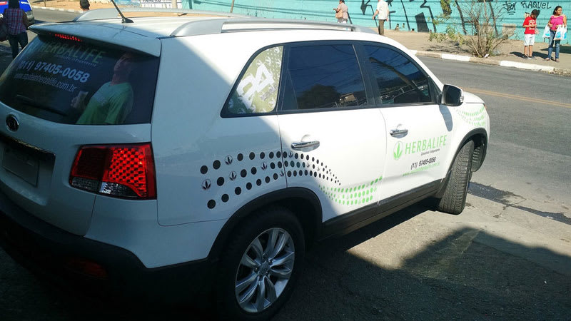 Carro adesivado Herbalife