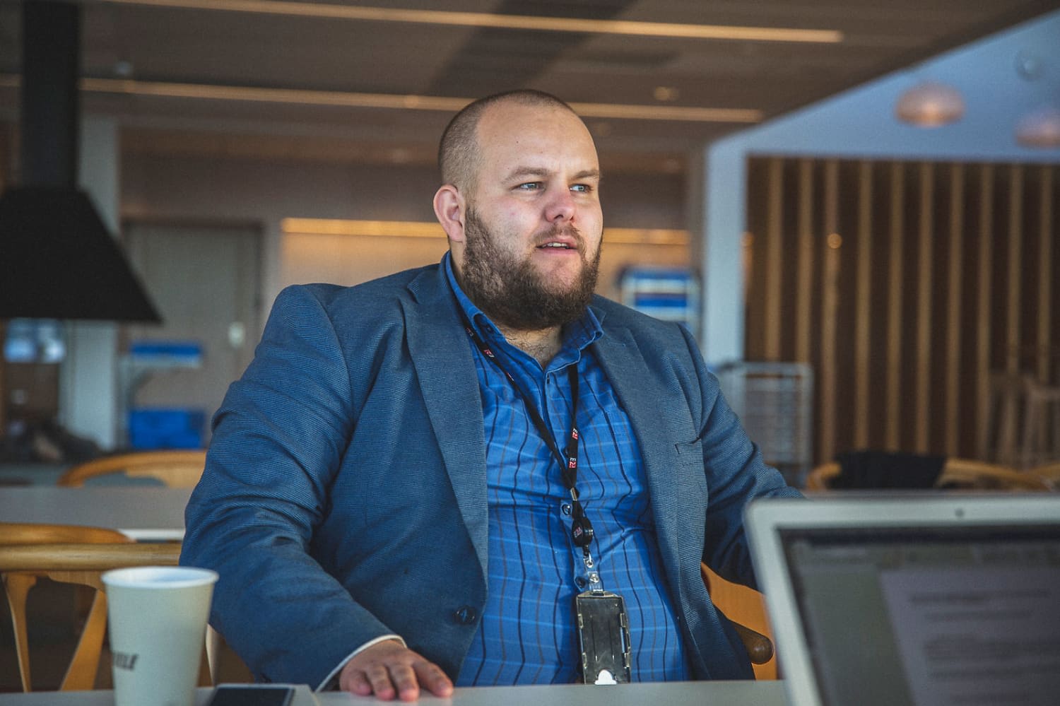 DRØMMEJOBBEN SOM MEDIESJEF: Gard har funnet seg godt til rette hos E24 i Akersgata 55, og har planer om være der han er i overskuelig fremtid.