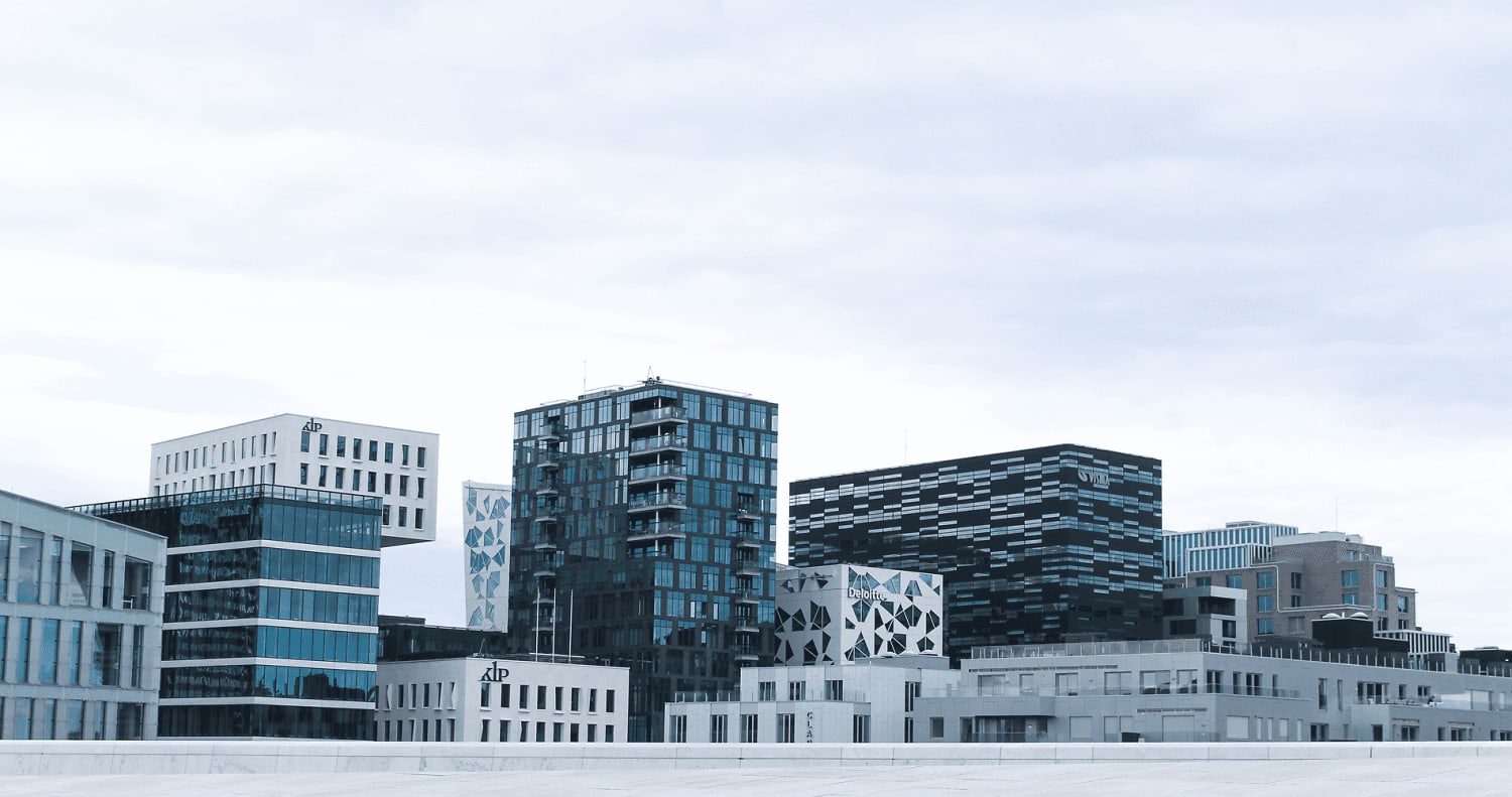 STILLE, MEN STORM: Det er stille utenfor Barcode om dagen, men for mange av bedriftene som holder til her er det kanskje enda travlere enn til vanlig. Finansbransjen yter en kritisk samfunnsfunksjon og skaper stabilitet når store deler av samfunnet lammes av koronaviruset.