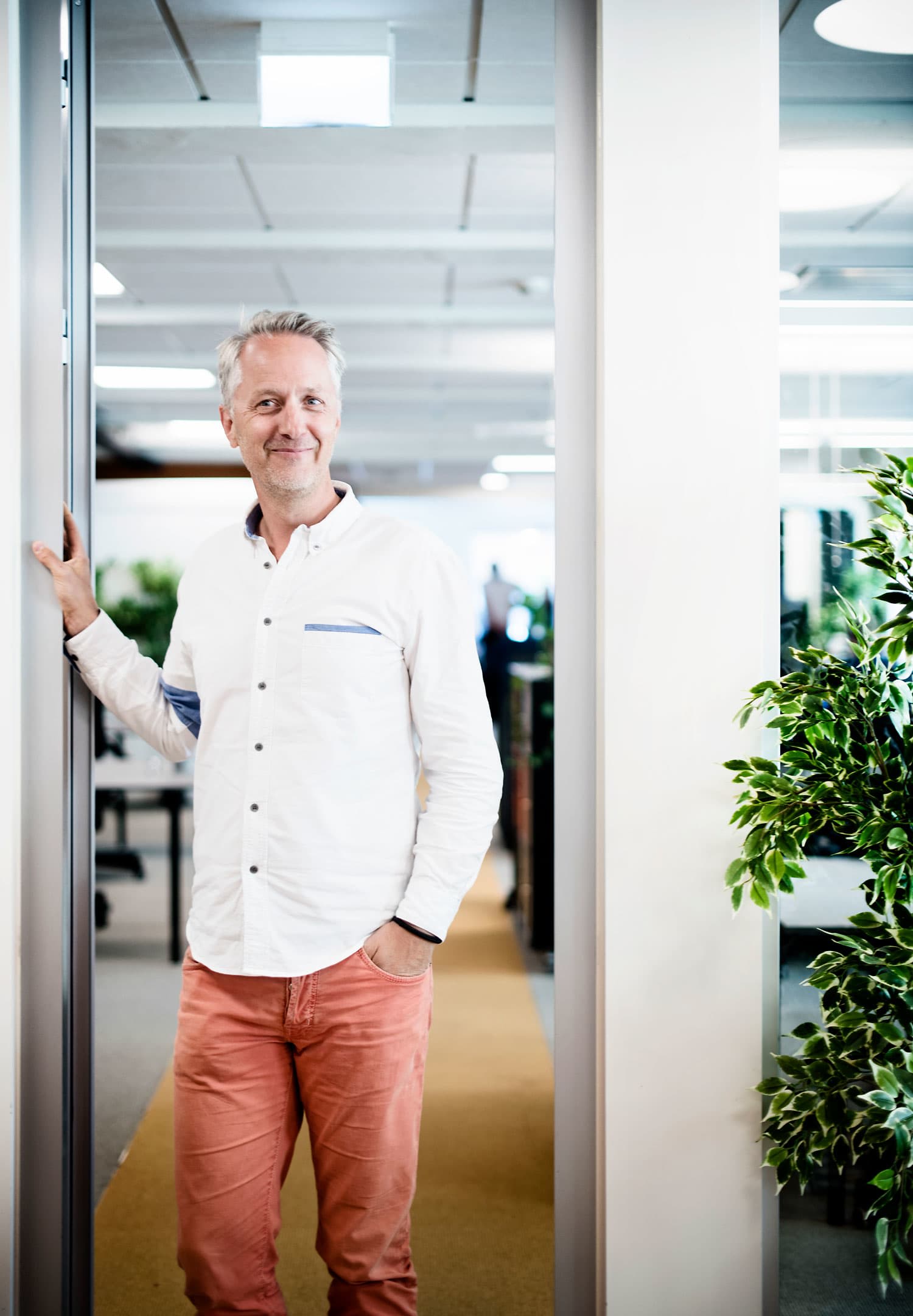 VERDENSPERSPEKTIV: Gjennom å investere i tech-startups som ønsker å bidra til et bedre samfunn, enten det er for utdanning, helse eller miljø, håper Anders H. Lier at han kan være med på å gjøre verden til et bedre sted for alle.