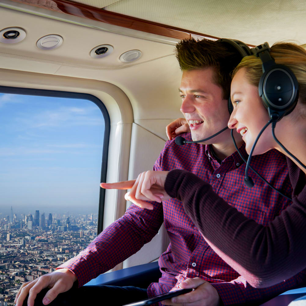 Glimpse of London Helicopter Tour with Bubbly for Two Flying Experiences