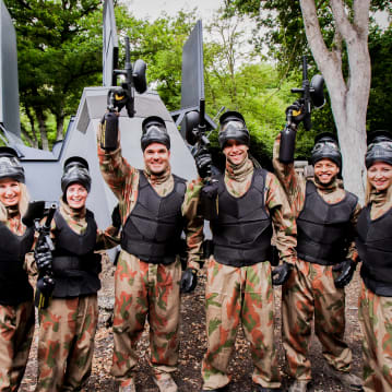 Group Paintball Entrance For Eight