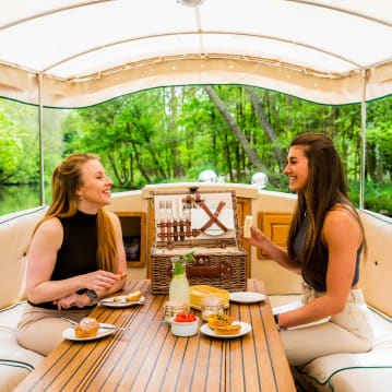 Oxford Picnic Lunch Cruise for Two