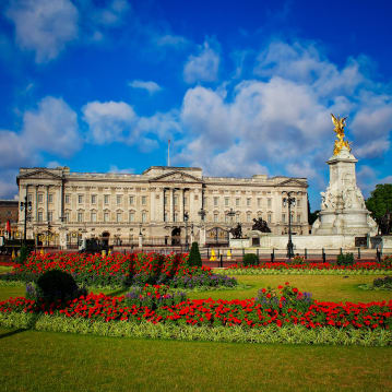 Buckingham Palace and Clermont Charing Cross Afternoon Tea