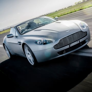 Aston Martin V8 Vantage Blast
