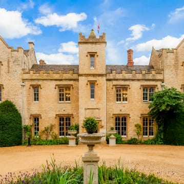 Entrance to Blenheim Palace and Afternoon Tea at Weston Manor for Two
