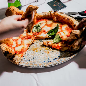 Bottomless Cocktail Brunch at Pizza Para