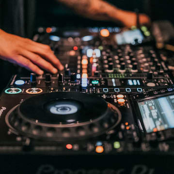 1-to-1 Beginner DJ Course in London