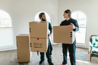 Man and Van vs Full-Service Moving : 2025 Cost Guide