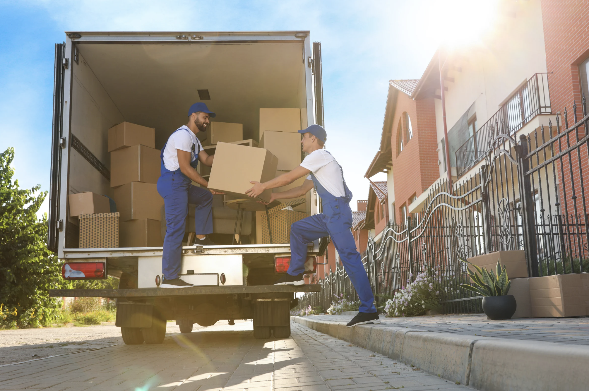 How To Find the Best Man and Van Near You 2025