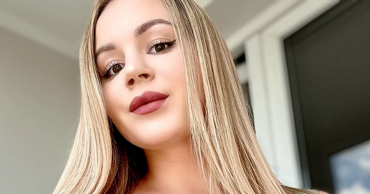 Instagram Povipommi Holly Garner Hehkuttaa Rintaliivejään 100 Luomu