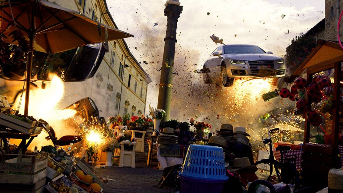 Netflix kiinnitti Michael Bay -toiminnan - 6 Underground -leffaa tähdittää Ryan Reynolds