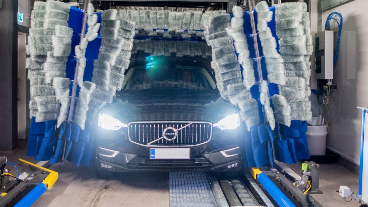 Suomen autopesuloilla neljä Joutsenmerkkiä - HOK-Elannon ABC Pesukaduilla näistä kolme