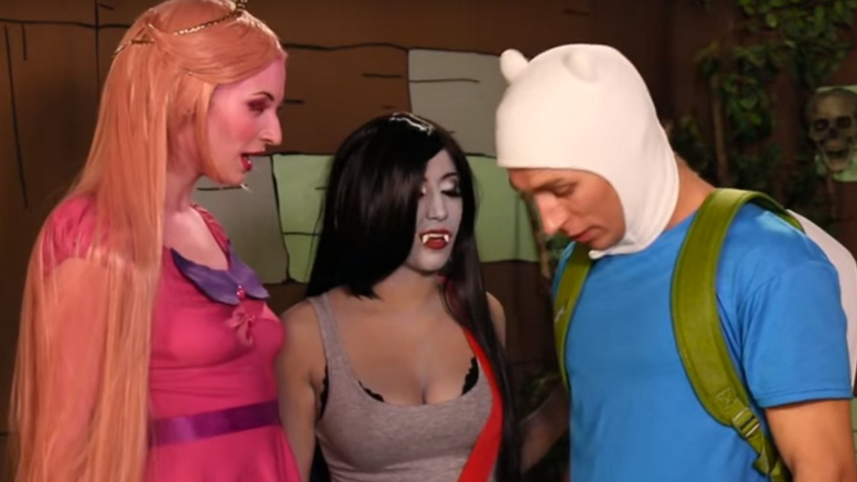 Animaatiosarjasta tehtiin pornoparodia - traileri ilmestyi