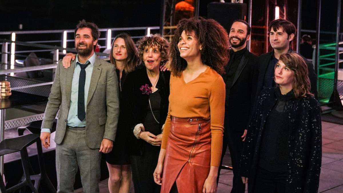 Ranskalainen Netflix-sarja Agentit jatkuu tänään - vieraina mm. Jean Reno ja Sigourney Weaver