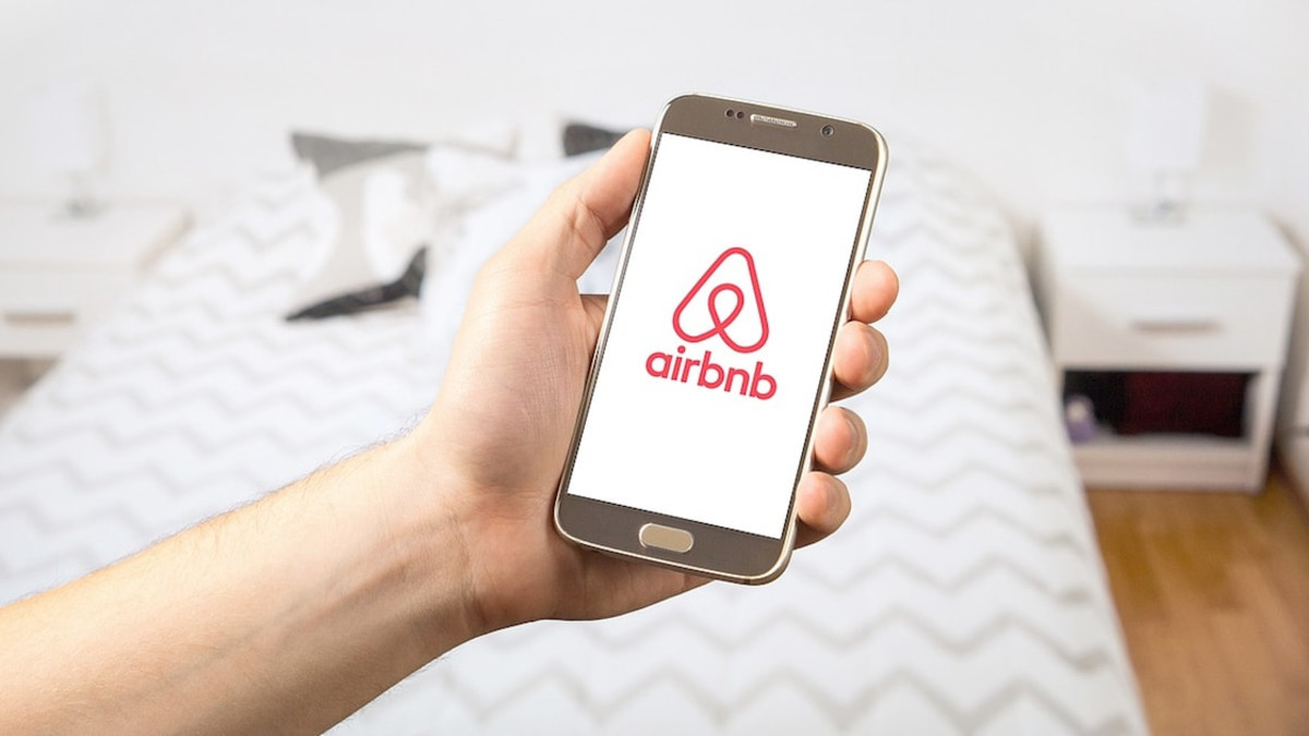 Airbnb:n perustaja harkitsee vakavissaan lentoyhtiön perustamista - voisi olla suuri kilpailija muille