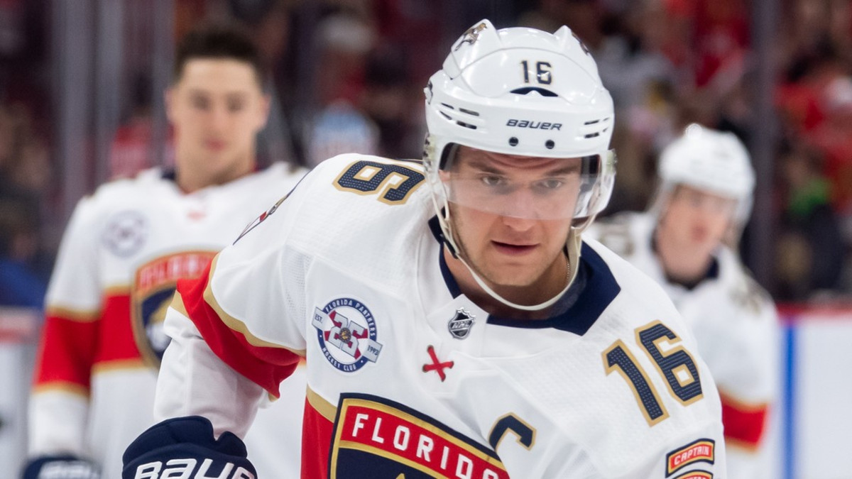 NHL: Aleksander Barkov naputti 4 pistettä, kolme suomalaista maalin makuun