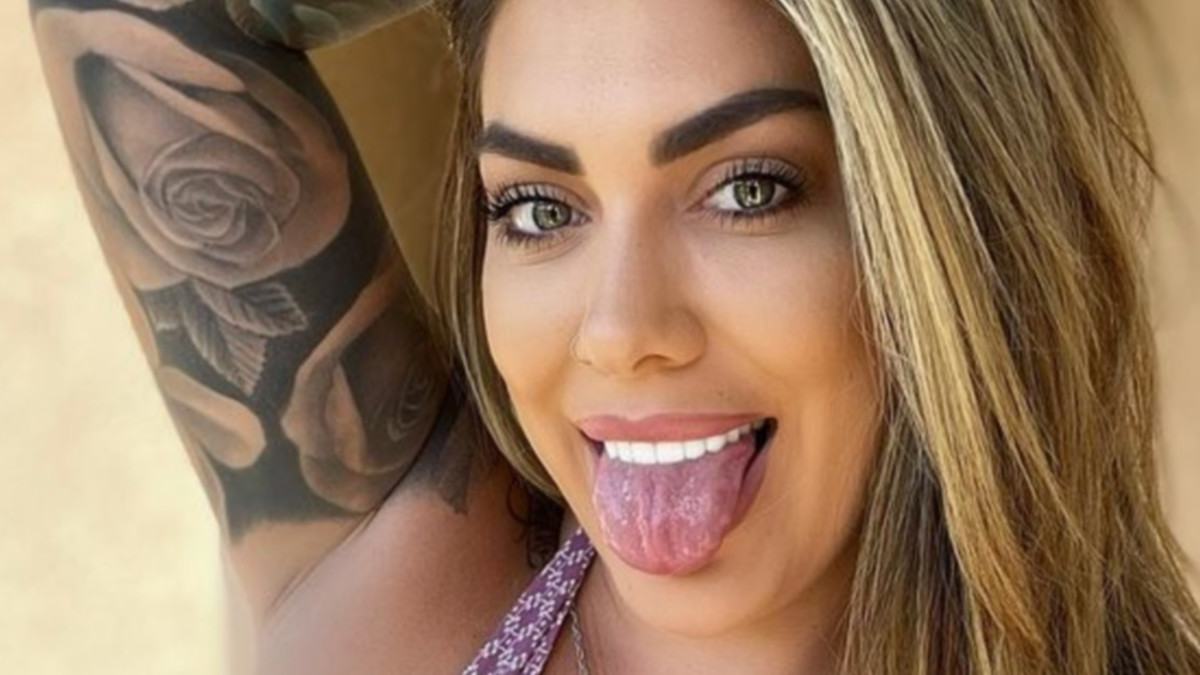 Hillitön povipommi! Ana Lorde on 6,5 miljoonan Instagram-seuraajan helmi