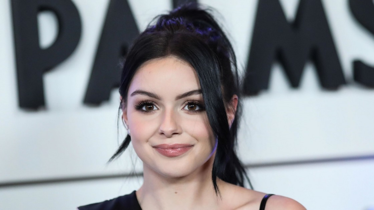 Wow! Hoikistunut Moderni perhe -kaunotar Ariel Winter edusti poikaystävänsä kanssa