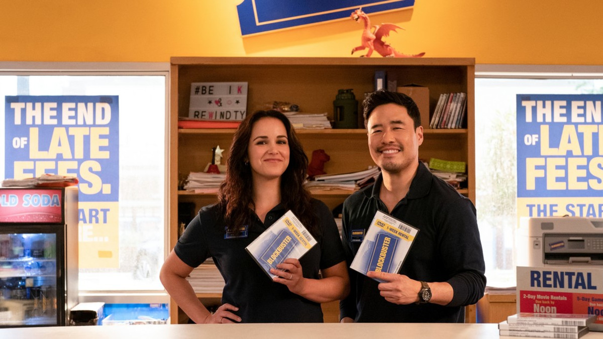 Blockbuster - Netflix tarjoaa uuden komediasarjan, mukana mm. Randall Park ja Melissa Fumero