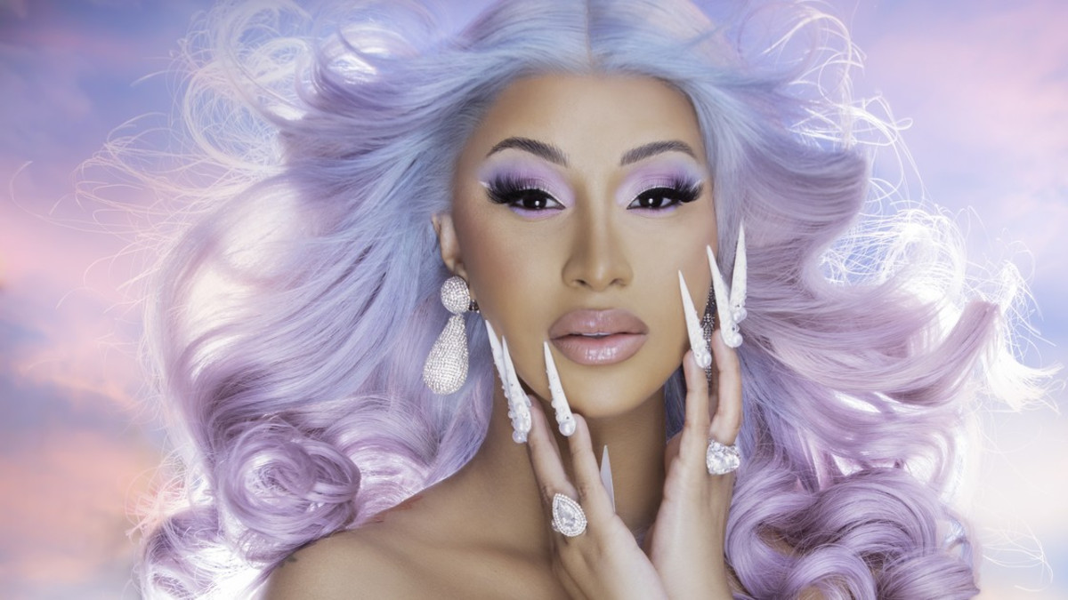 Uutta Cardi B:tä perjantaina - UP on jatkoa WAP-hitille