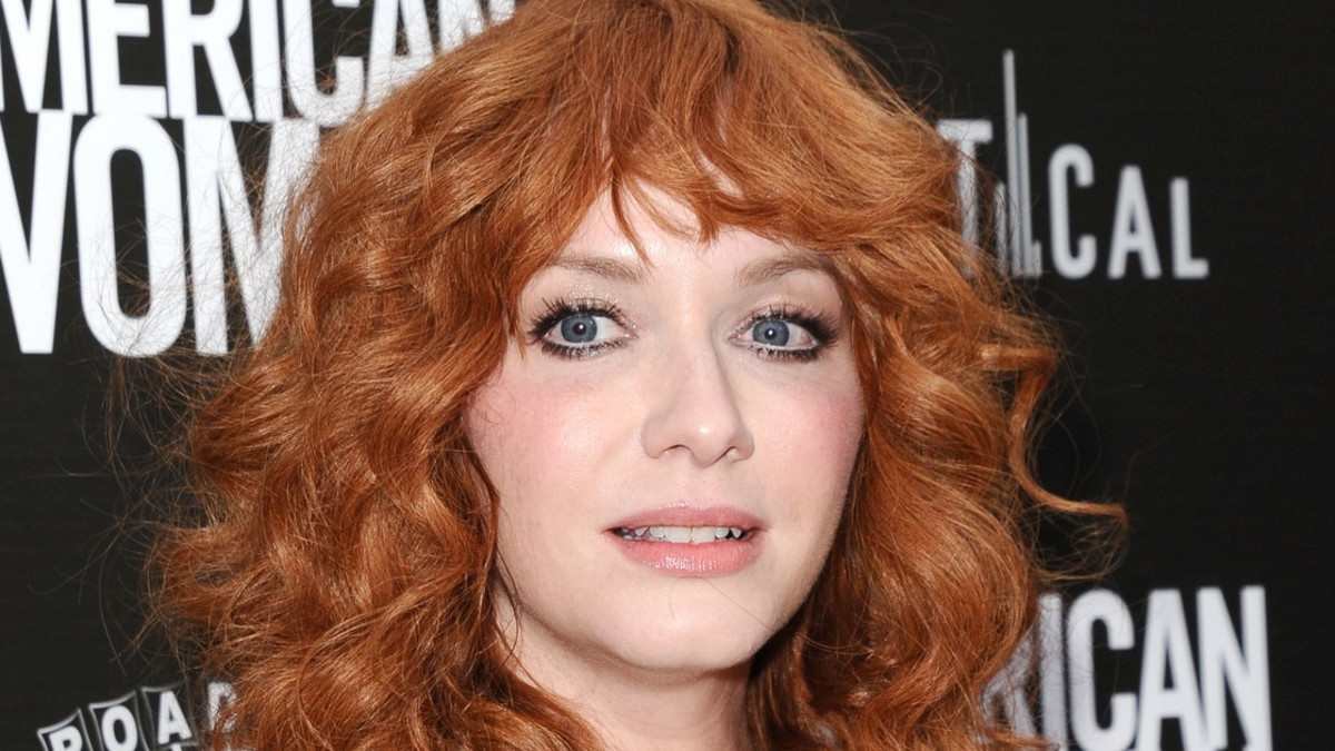 Mikä povi! Mad Men -hottis Christina Hendricks käänsi taas päät